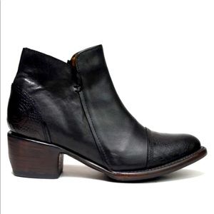 SUTRO FOOTWEAR Jones handcrafted leather boots